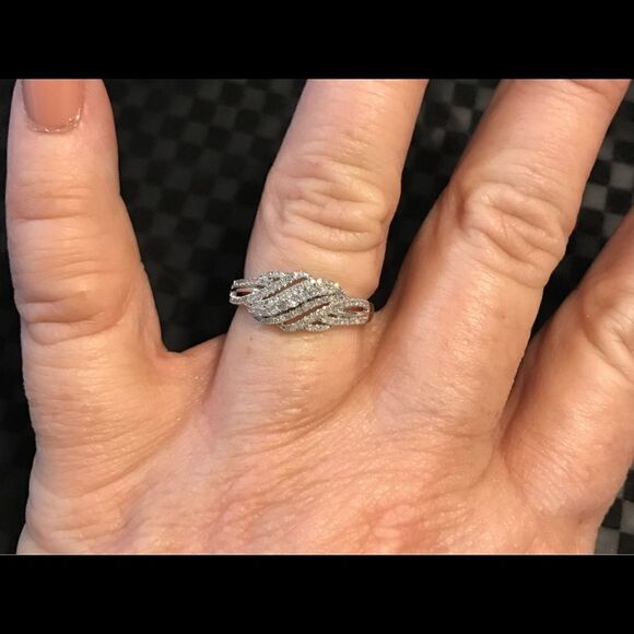 Gorgeous New .33 Carat Genuine Diamond Cluster Ring Sz 8 - Picture 5 of 6